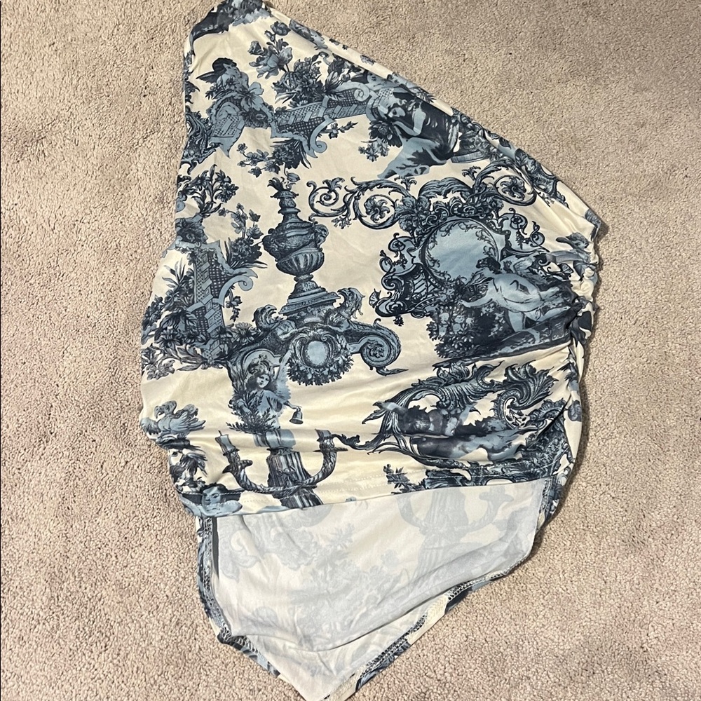 size large shein blue patterned asymmetrical cropped tank top - Picture 2 of 3